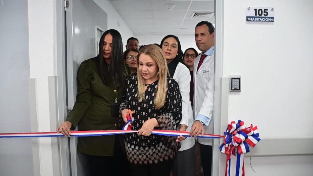 El Hospital de Engombe inauguró este jueves una Unidad de Intervención en Crisis para pacientes de Salud Mental, un espacio destinado a ofrecer atención especializada y oportuna a personas que requieren manejo inmediato de situaciones críticas relacionadas con trastornos mentales.