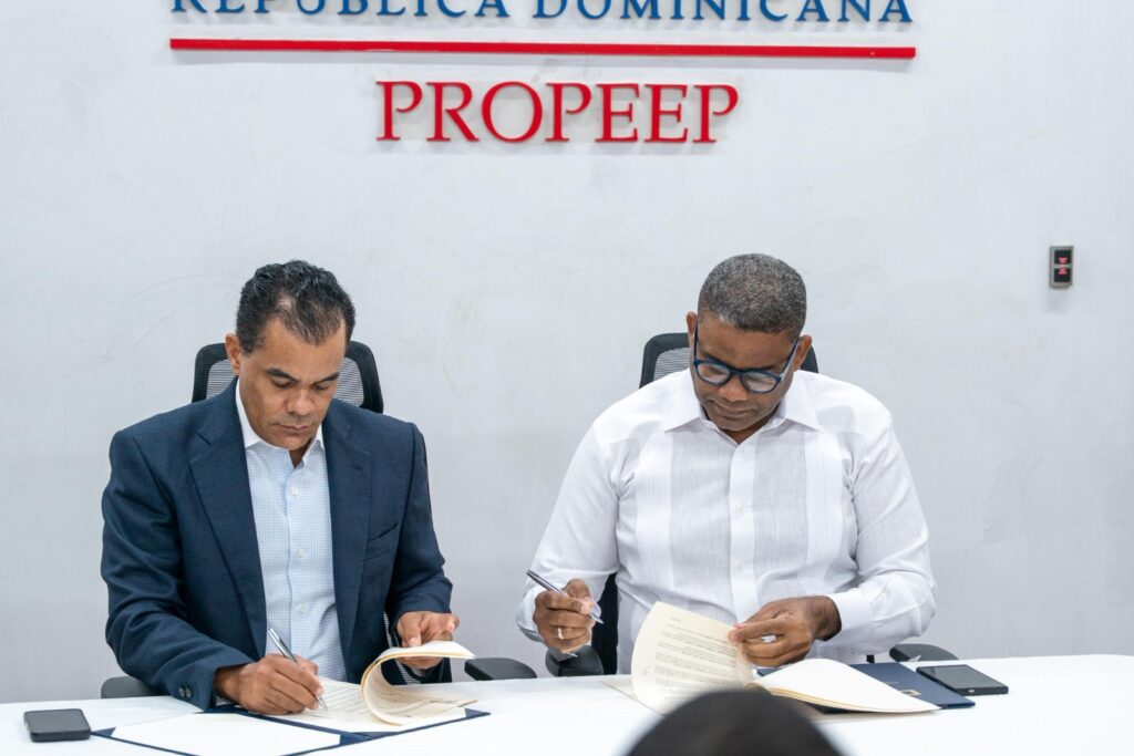  La Dirección General de Proyectos Estratégicos y Especiales de la Presidencia (Propeep) y la Dirección General de Información y Defensa de los Afiliados a la Seguridad Social (DIDA) firmaron este jueves 25 de junio de 2026, en la sede de Propeep, un acuerdo marco de colaboración interinstitucional con el propósito de fortalecer la orientación, educación, promoción y defensa de los derechos de la población en materia de seguridad social e inclusión social.