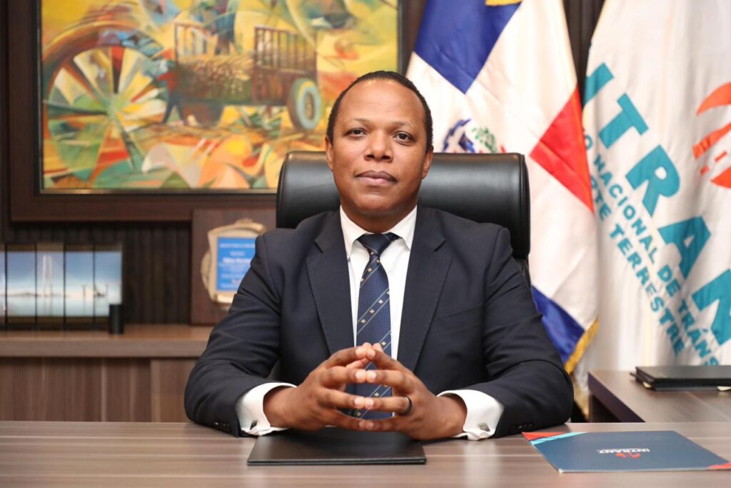Intrant aumento de pasajes transporte publico Digesett operativos motoconchos Santo Domingo Oeste Cenarve licencias de conducir