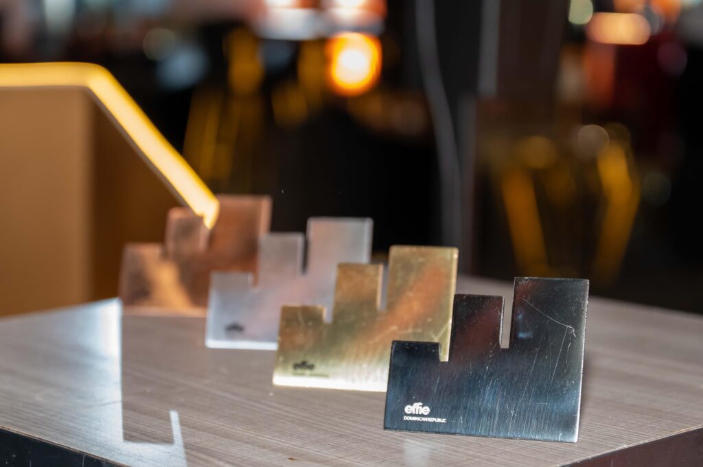 El Banco de Reservas obtuvo siete reconocimientos en la séptima edición de los Effie Awards República Dominicana 2026, certamen que reconoce las campañas publicitarias más efectivas de la industria del marketing y la comunicación en el país.