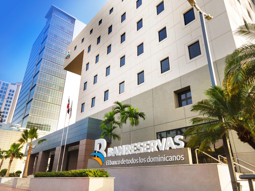 El Banco de Reservas consolidó su posición como una de las instituciones de mayor fortaleza del sistema financiero dominicano, respaldado por la máxima calificación “AAA”, con perspectiva estable, de la firma internacional Feller Rate.