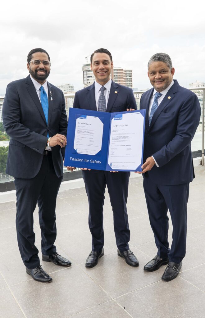 Inversiones & Reservas, filial del Banco de Reservas, recibió la certificación ISO 37001:2017 de Sistema de Gestión Antisoborno (SGAS), otorgada por la firma internacional TÜV NORD, convirtiéndose en el primer puesto de bolsa de República Dominicana y el Caribe en implementar exitosamente este estándar.