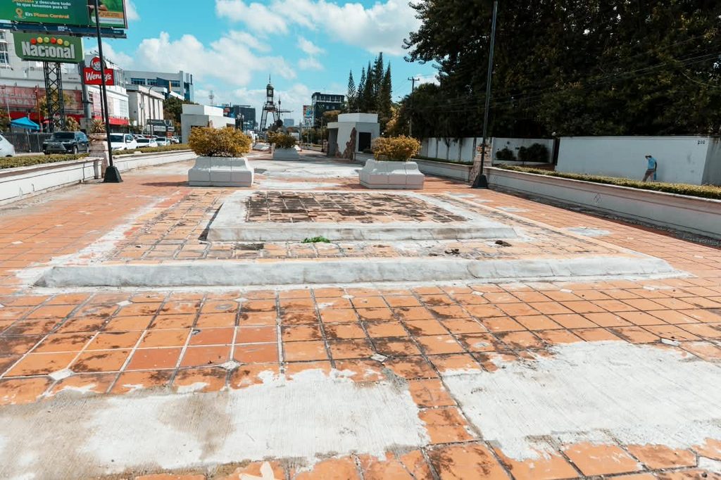 La Alcaldía del Distrito Nacional iniciará este martes un proceso de renovación del Bulevar de la 27 para transformarlo en un corredor urbano atractivo, seguro y accesible.