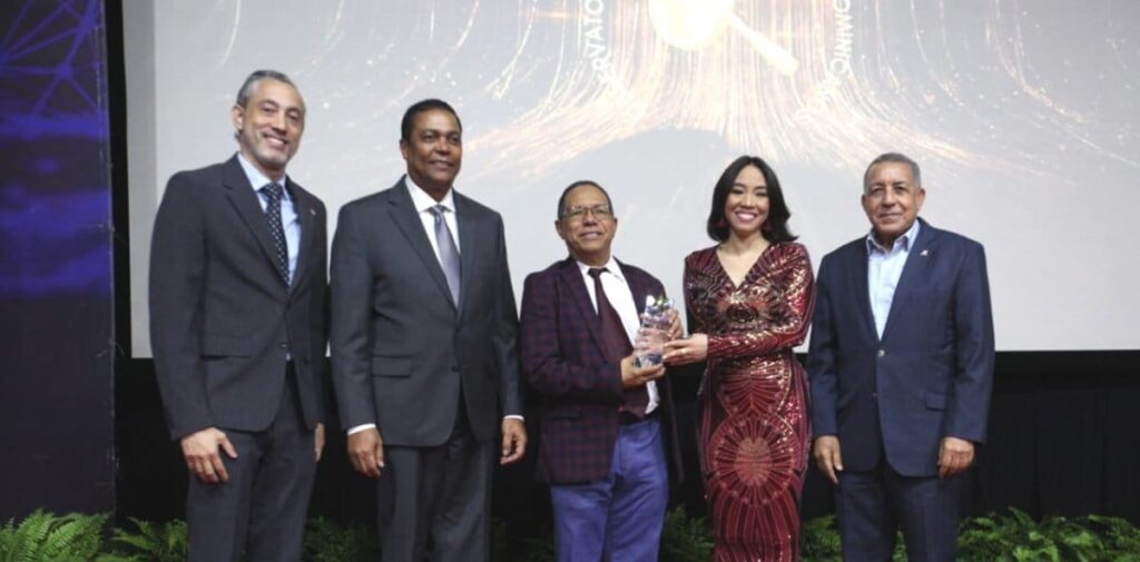 El Observatorio de Medios Digitales Dominicanos anunció este lunes que está abierto el proceso de postulación para la novena entrega del Premio Nacional de Periodismo Digital de la República Dominicana 2026, iniciativa auspiciada por el Banco Popular.